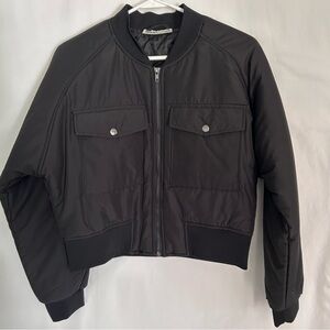 NWOT No Boundaries Black Cropped Bomber Jacket Large